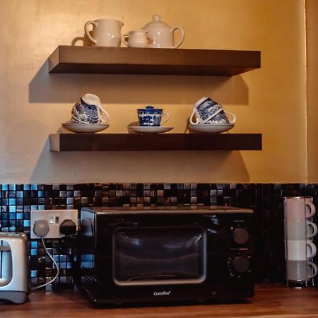 Spacious Flat With Free Parking Apartamento Harrogate Exterior foto