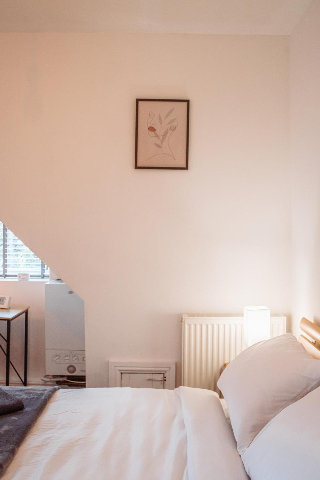 Spacious Flat With Free Parking Apartamento Harrogate Exterior foto