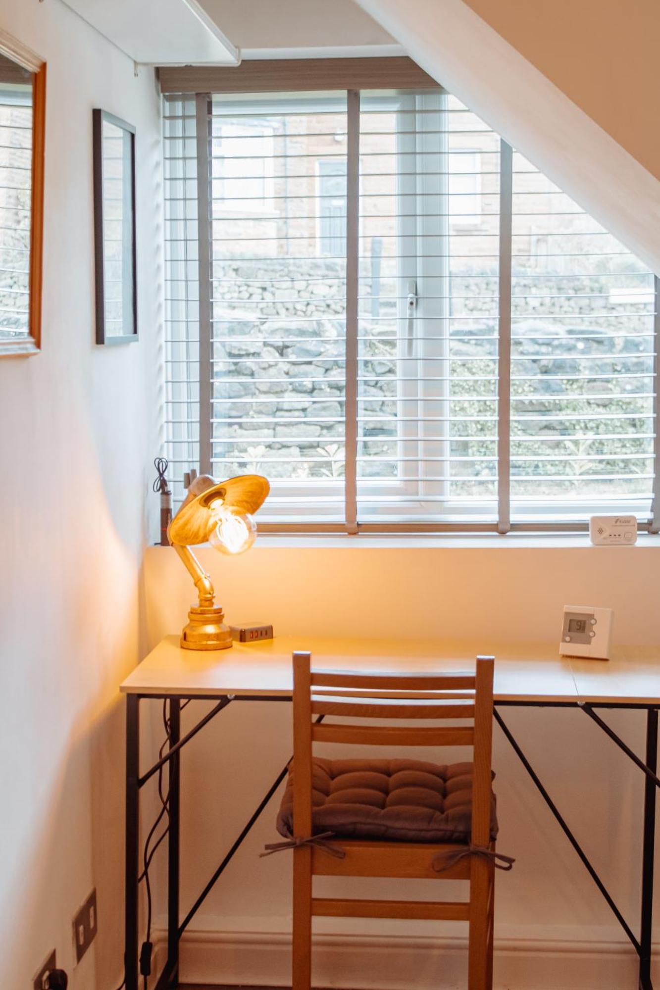 Spacious Flat With Free Parking Apartamento Harrogate Exterior foto