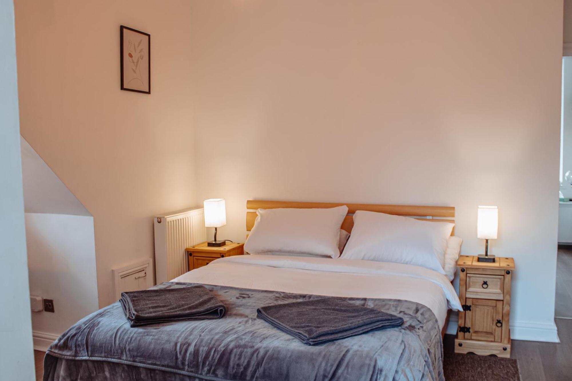 Spacious Flat With Free Parking Apartamento Harrogate Exterior foto